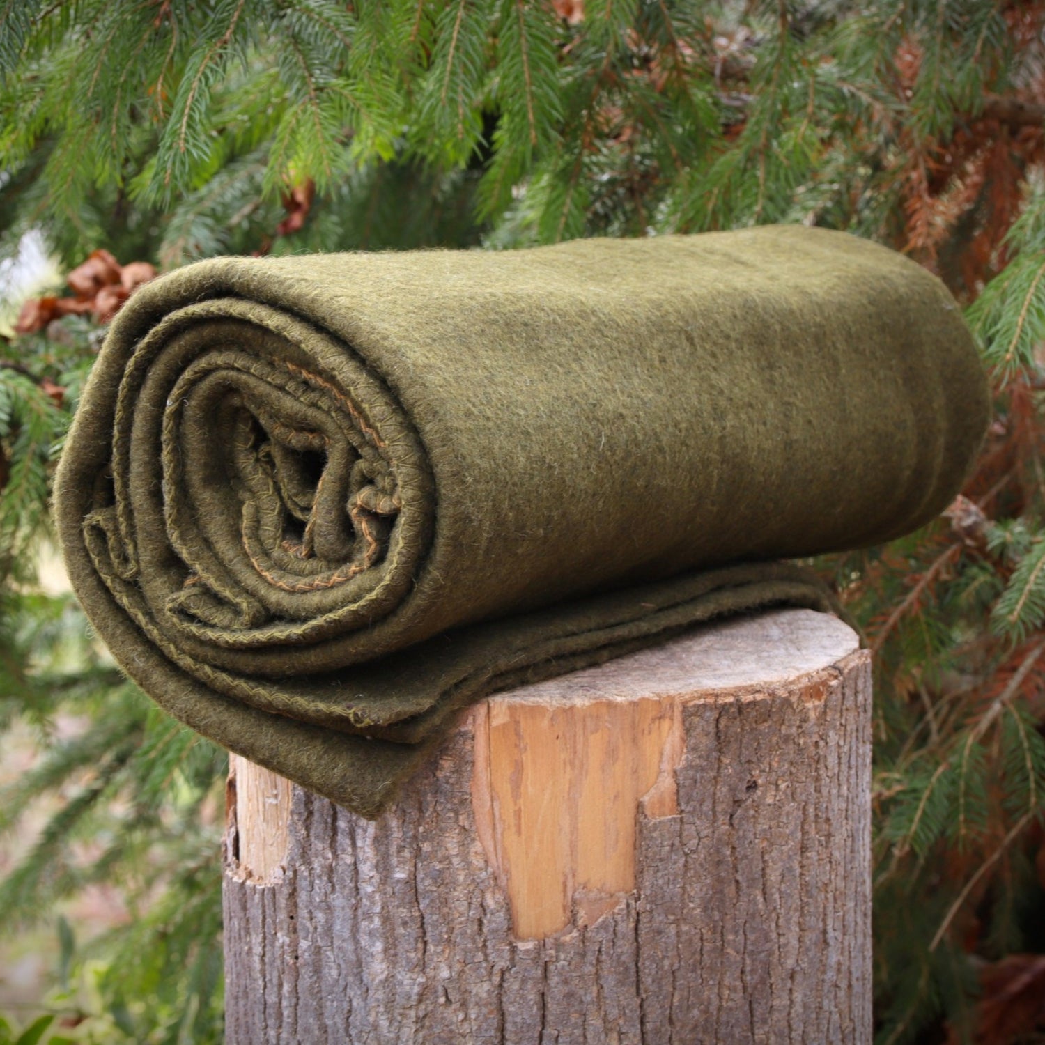 Bushcraft Wolldecke Olivgrün 2 kg