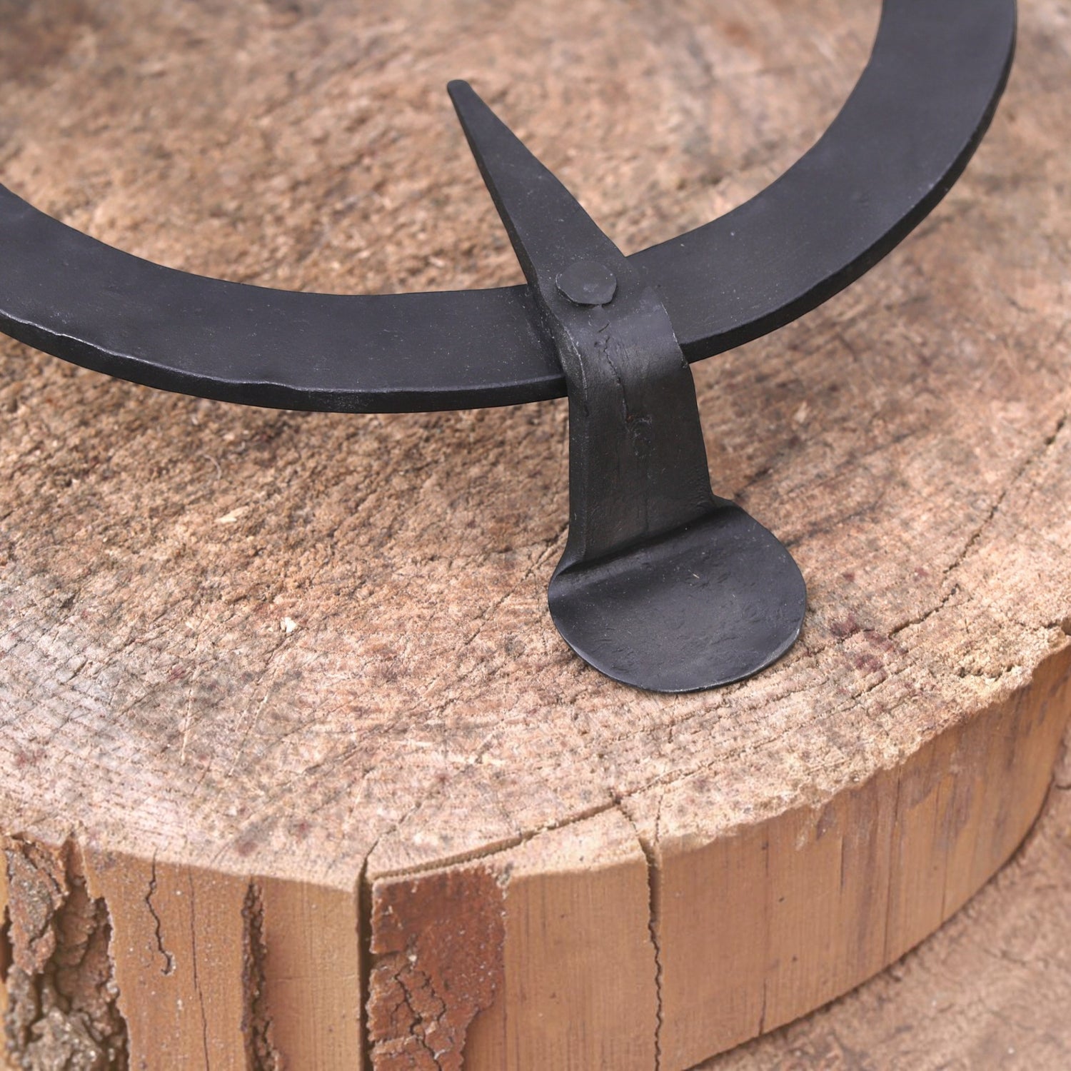 Geschmiedeter Pfannenknecht (flach)