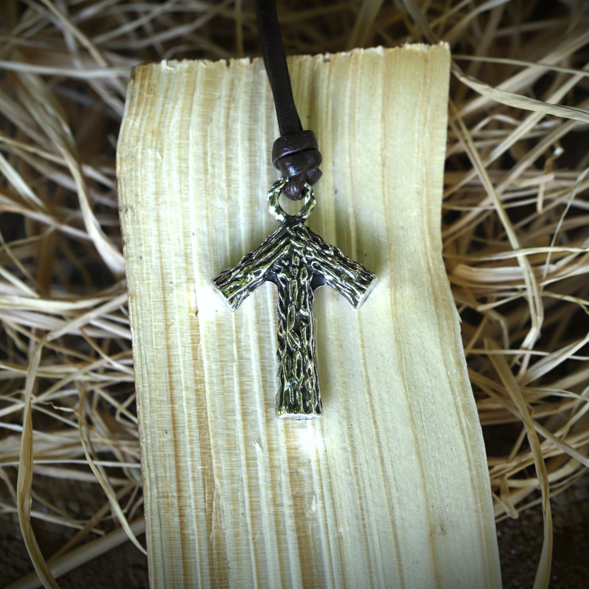 Collier runique Tiwaz « Tyr »