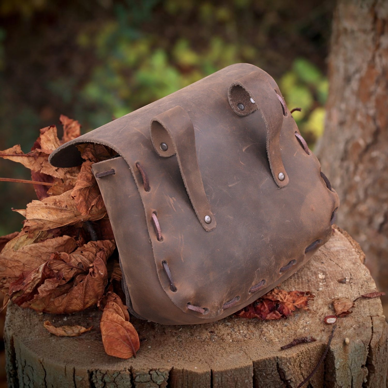 Leder-Gürteltasche mit Riemennaht