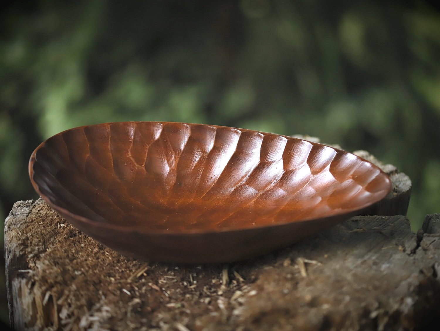 hand-carved wooden bowl “Ambiance”