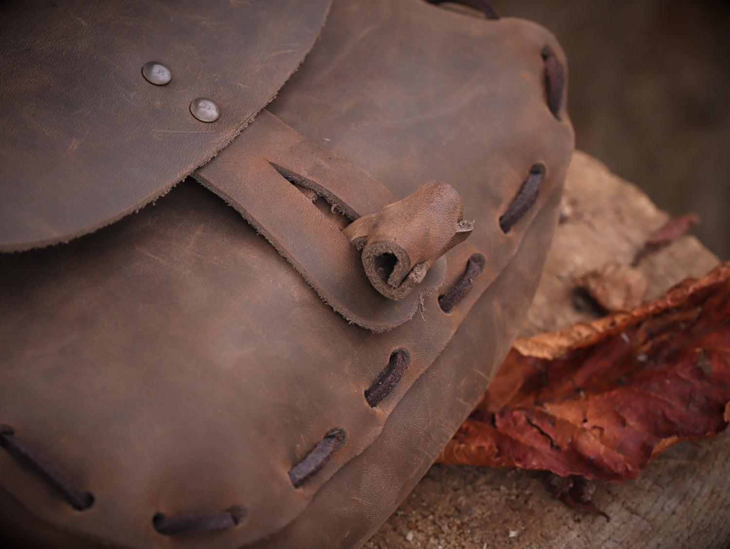 Gürtel-Ledertasche (Riemennaht)