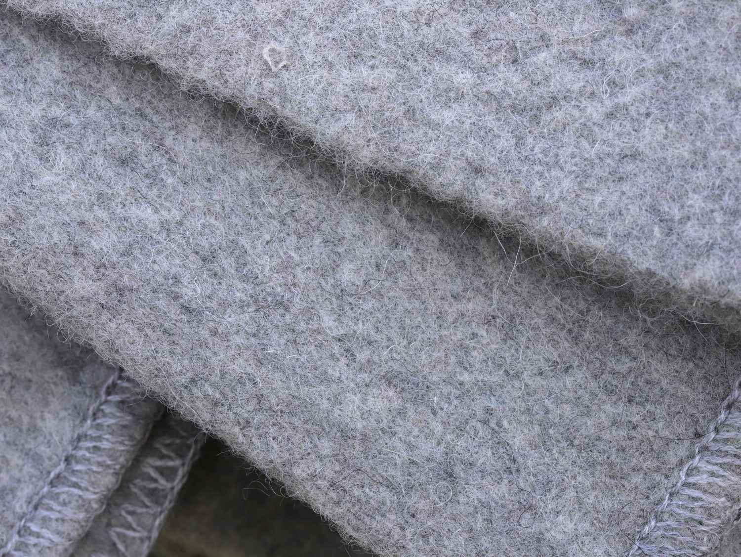 Lagerfeuerdecke – Leichte Outdoor-Decke aus 100% Wolle für die Wildnis