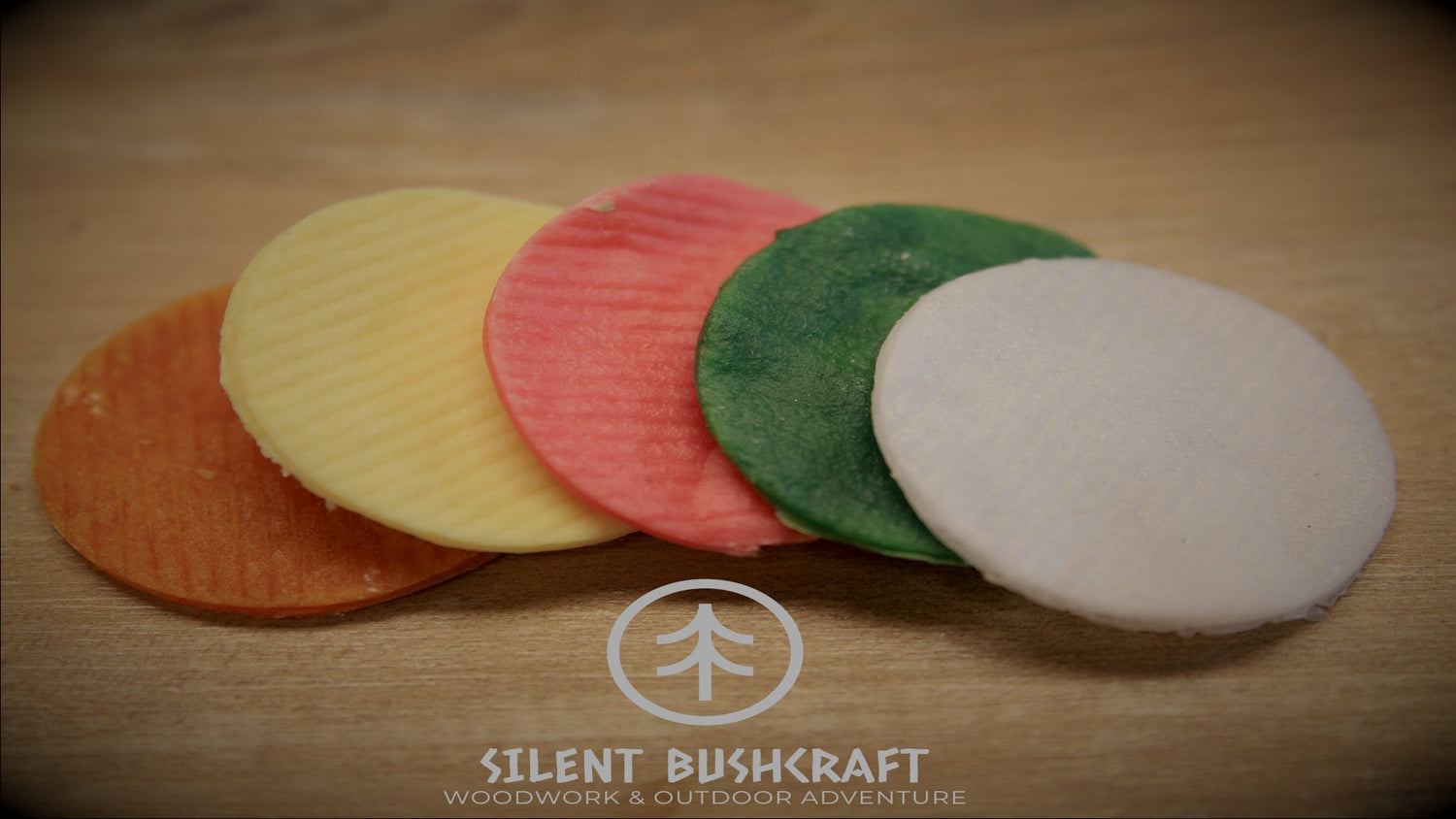 gewachste Baumwollpads