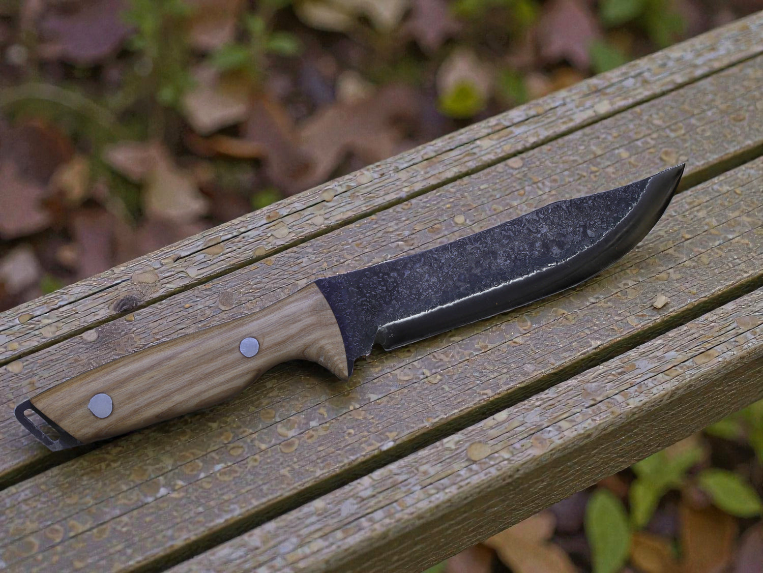 Handgeschmiedetes Bushcraft-Messer