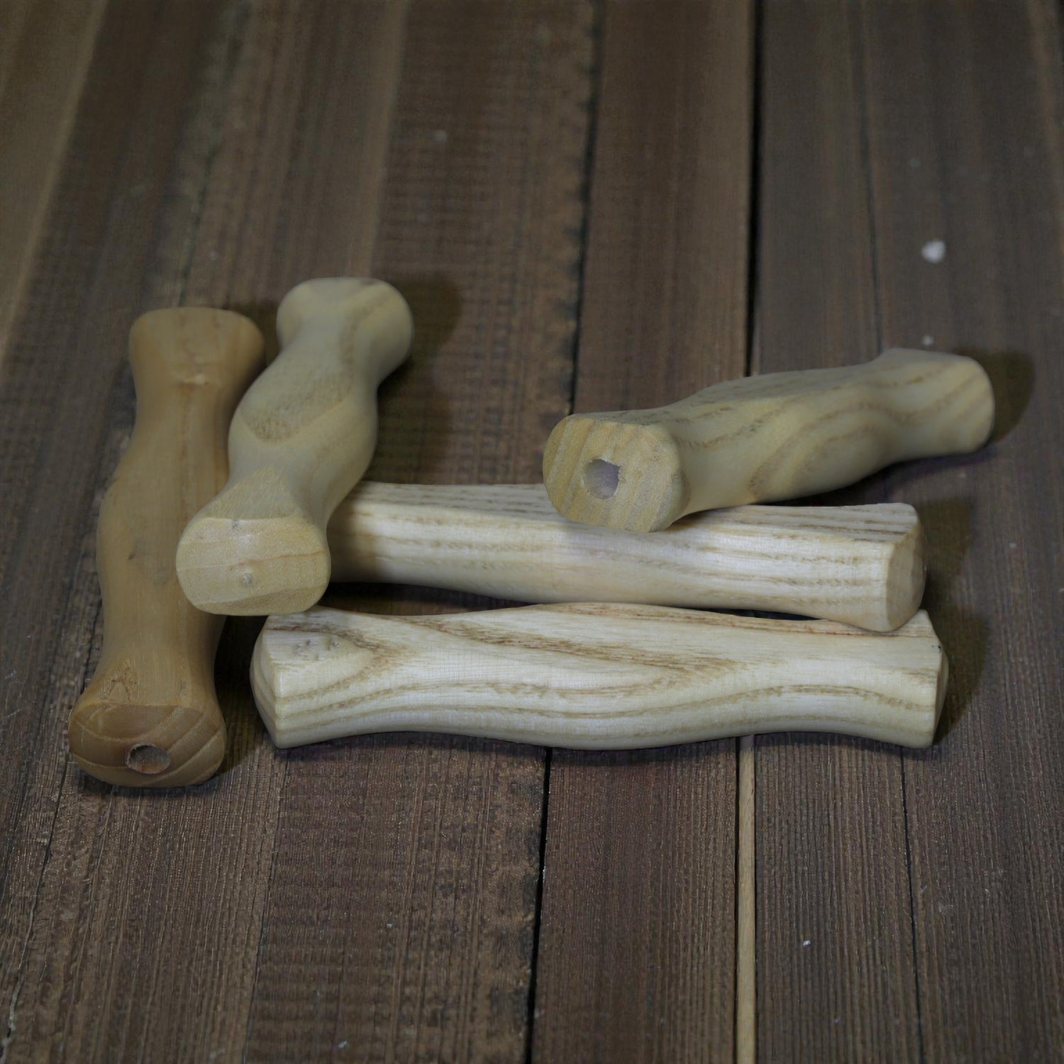 Manche en bois de frêne (fabrication de couteaux et d'outils)