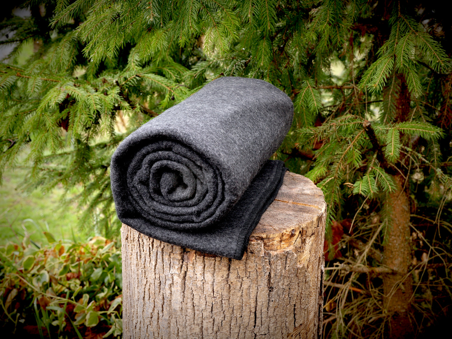 Lagerfeuerdecke – Leichte Outdoor-Decke aus 100% Wolle für die Wildnis