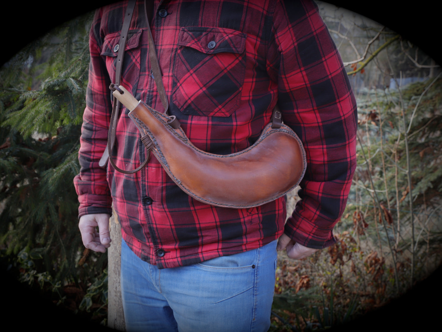 Mittelalterlicher Leder-Wasserschlauch (1 Liter) – Handgefertigt & Bienenwachs-versiegelt