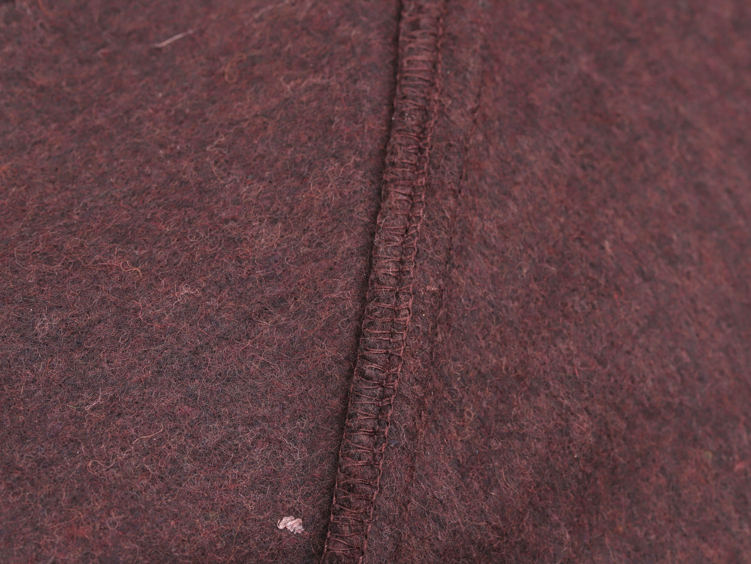 schwerer Waldläufer-Wollumhang