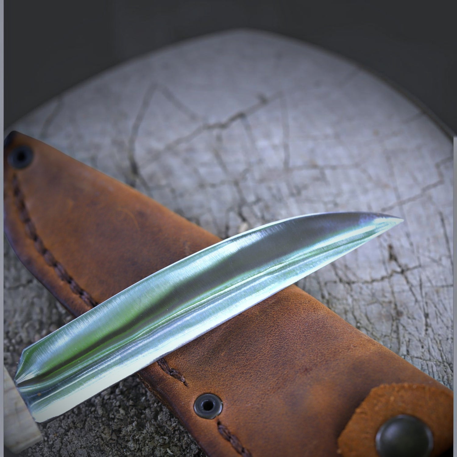 Yakut-Messer mit flachen Eschengriff