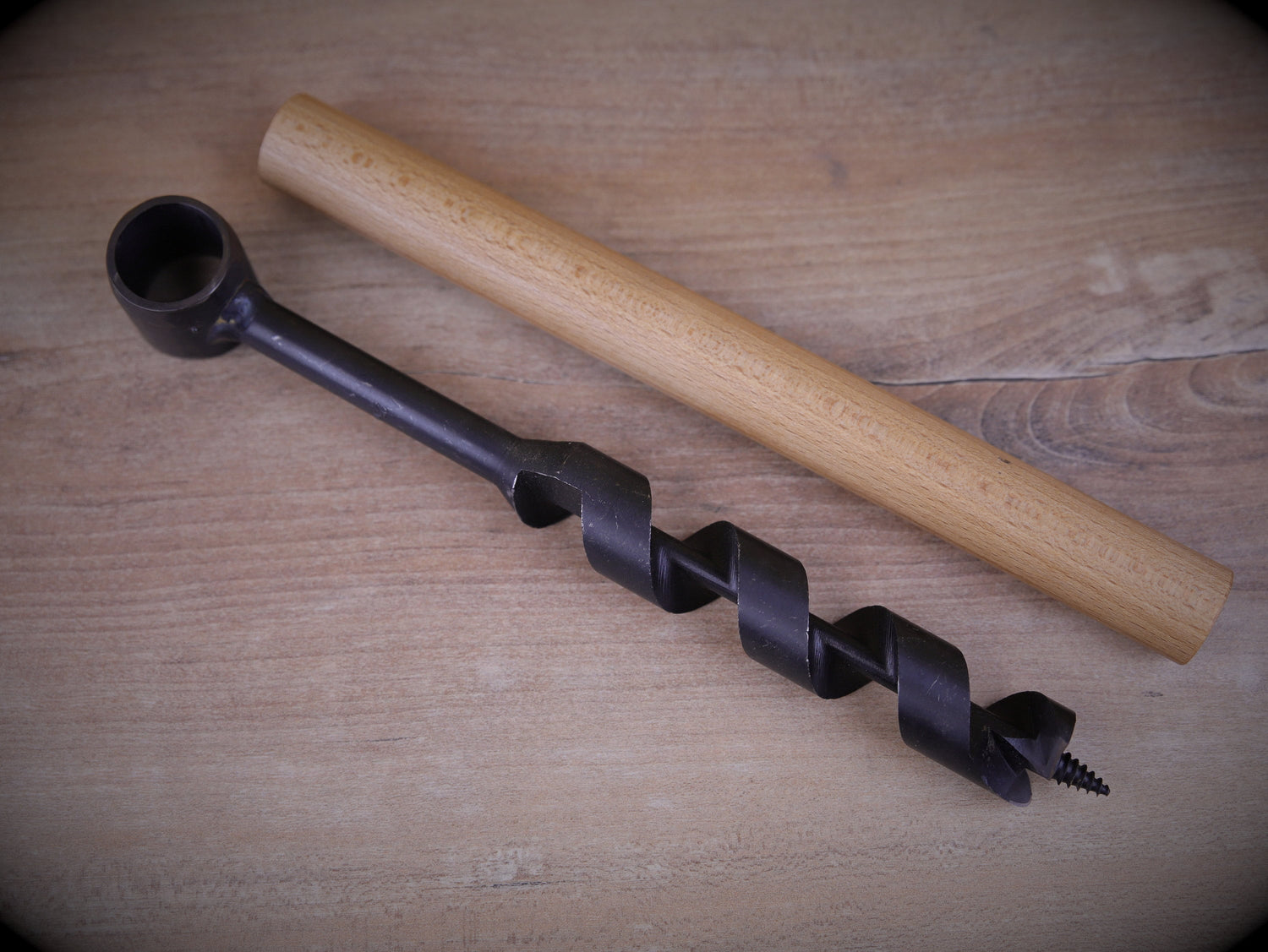 Wood drill for bushcraft adventures