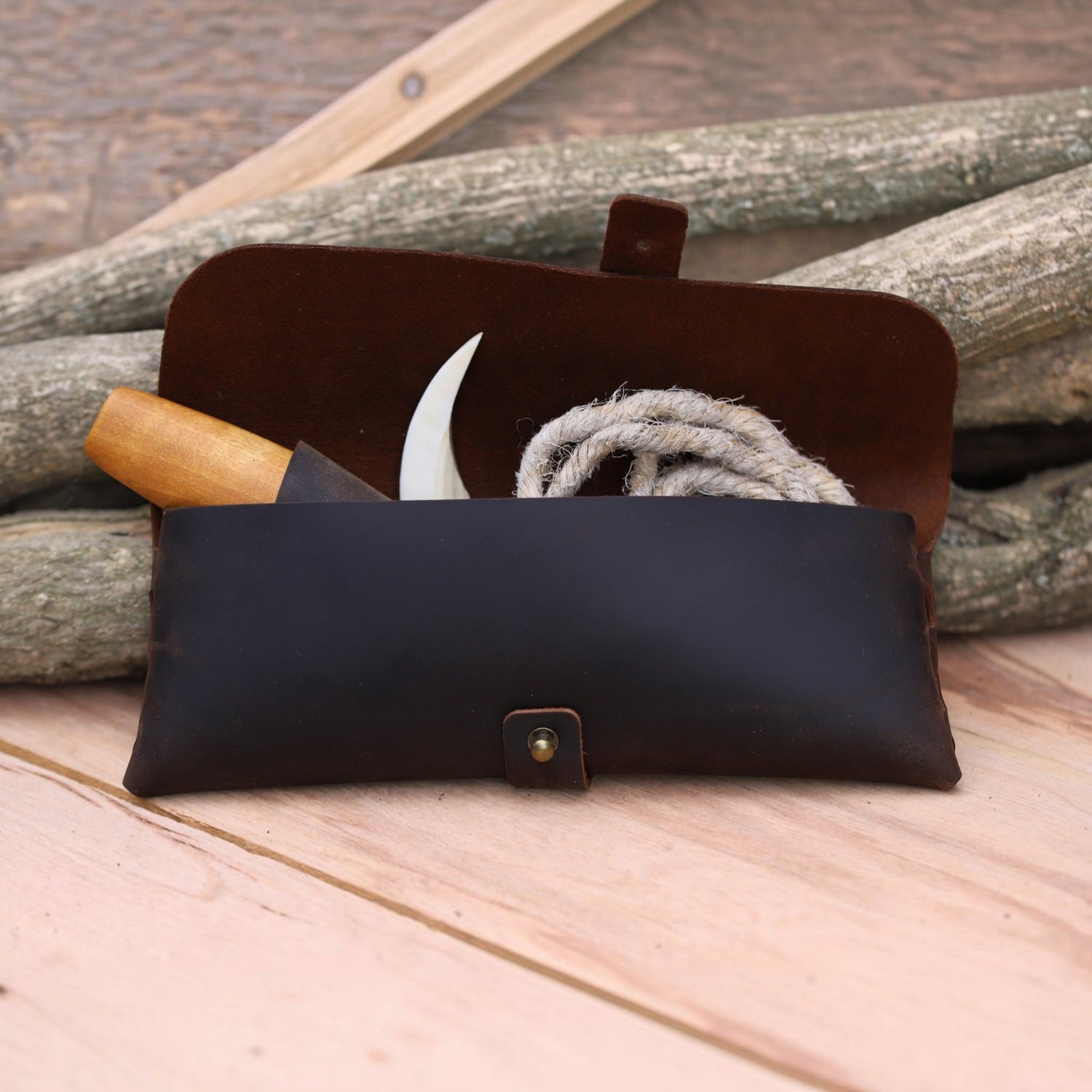 Nahtloses Lederetui für Outdoor & Bushcraft (M, L, XL) – Silent Bushcraft