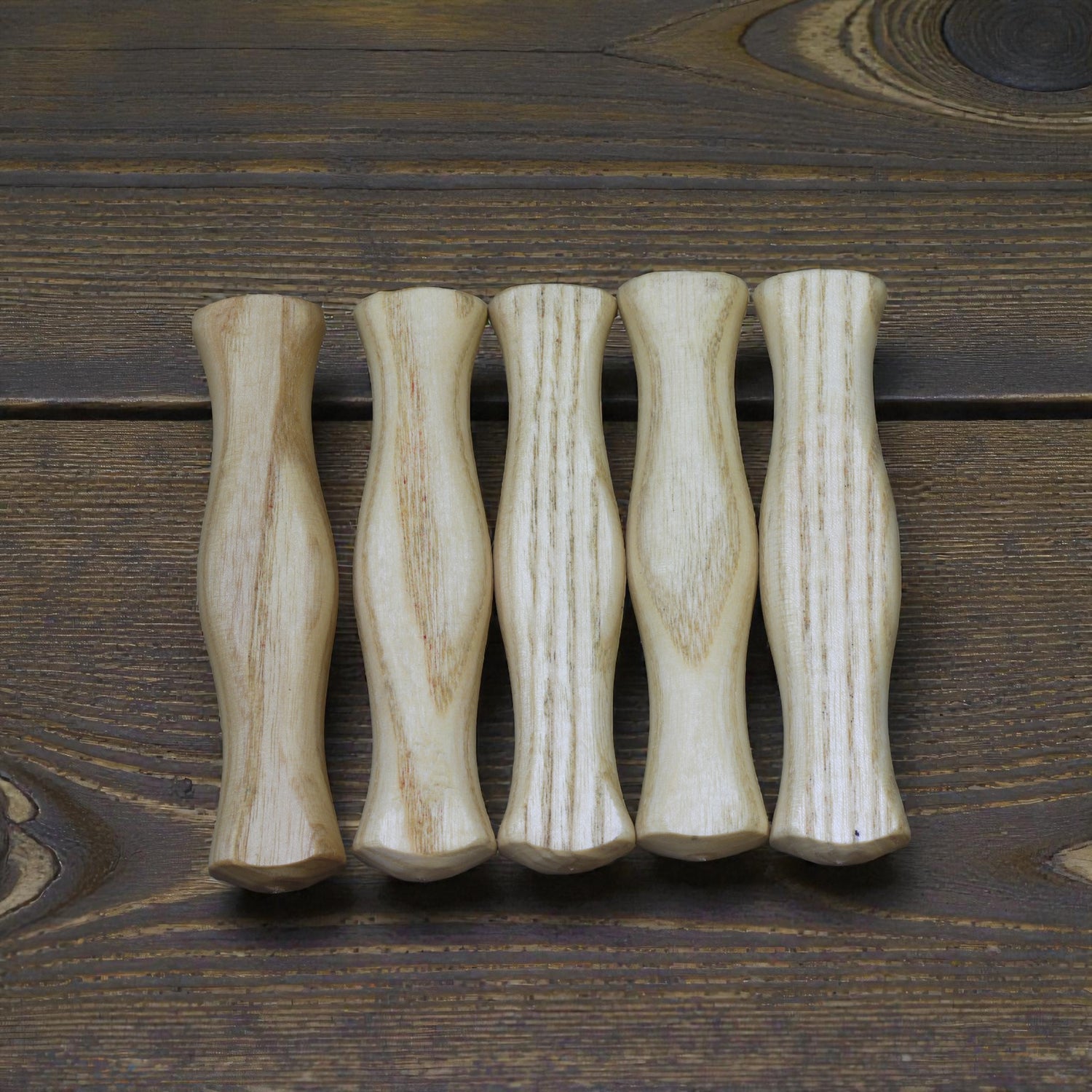 Manche en bois de frêne (fabrication de couteaux et d'outils)