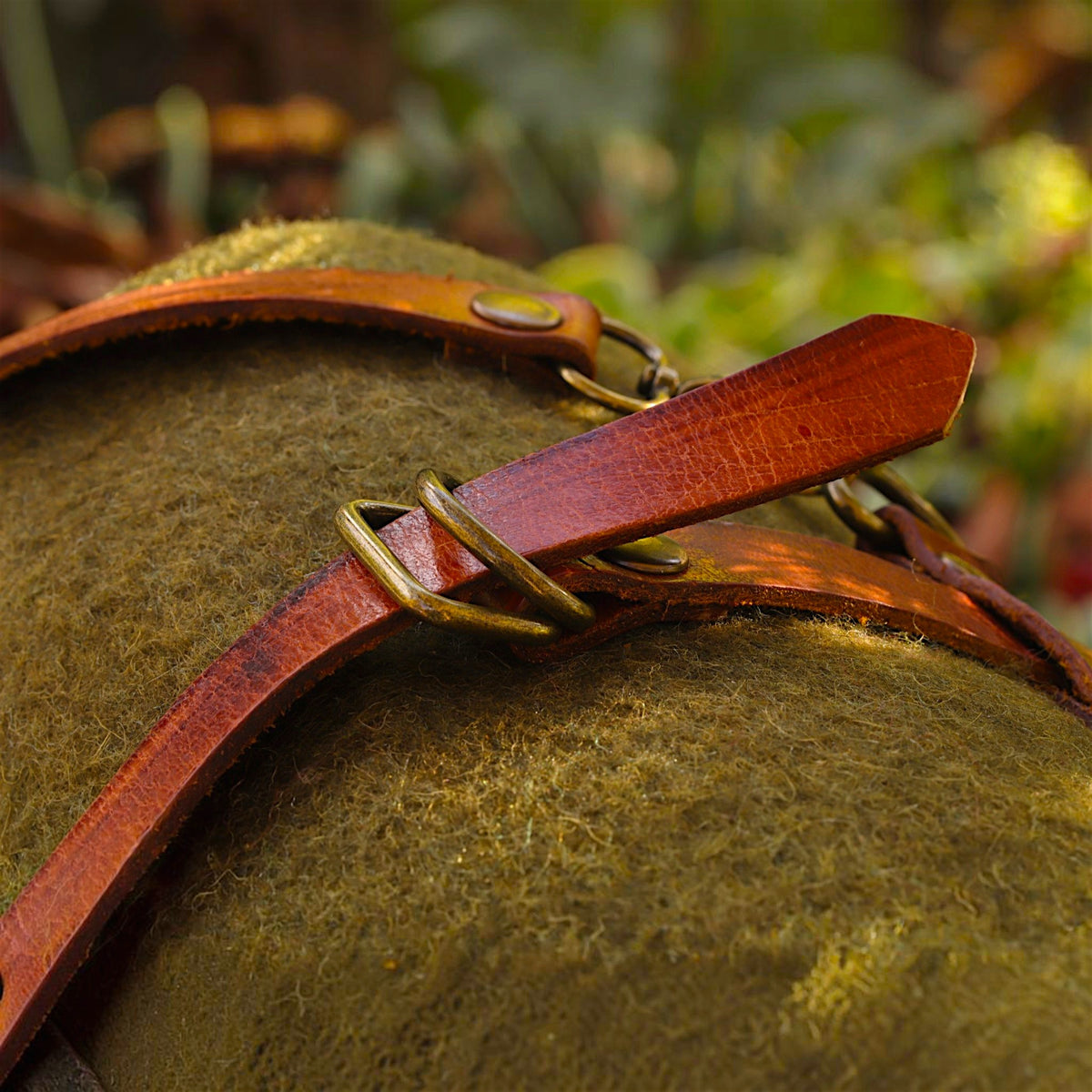 Leder-Deckenhalter & Bedroll-Tragesystem