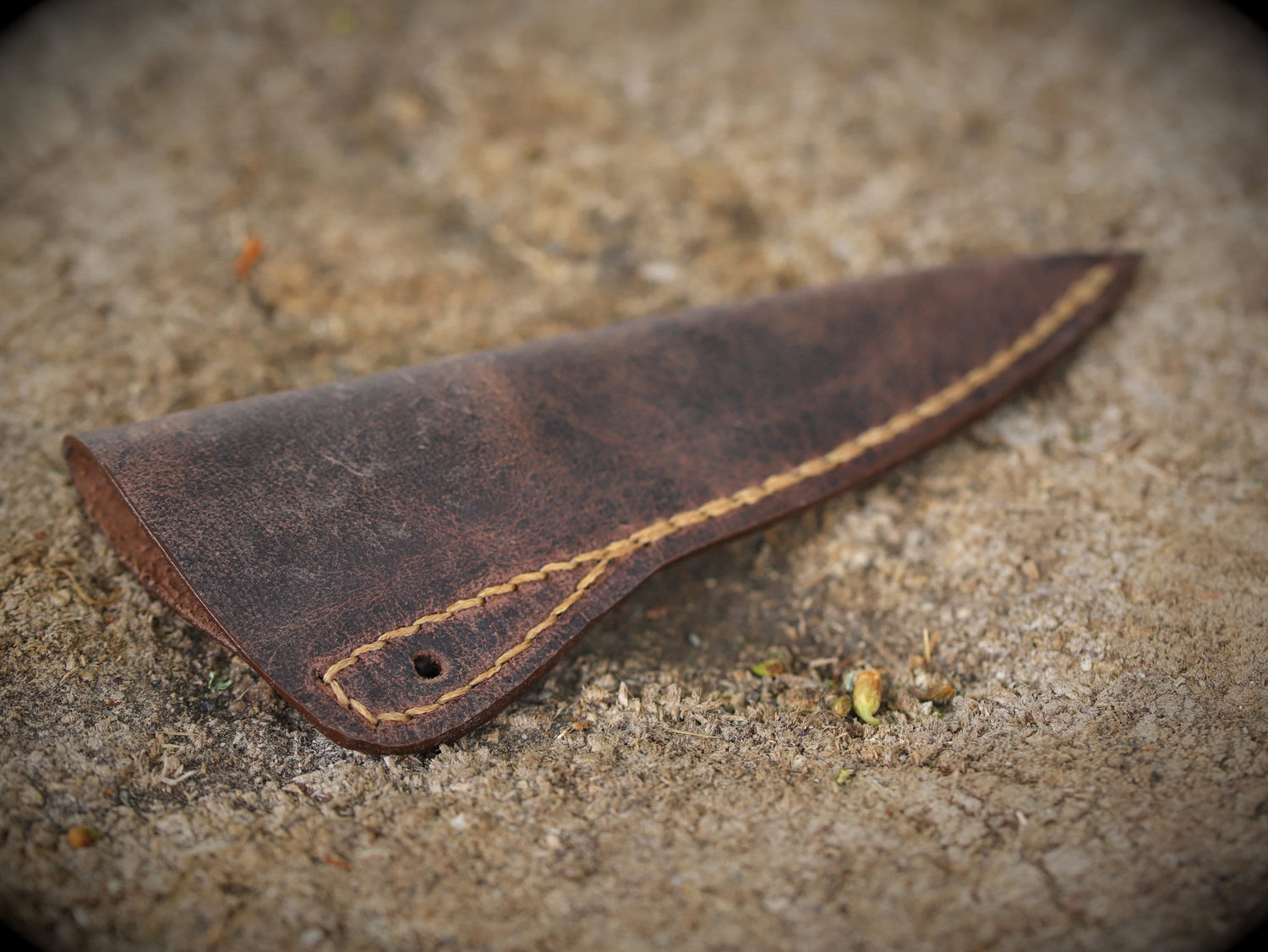 Puukko mit Lederscheide