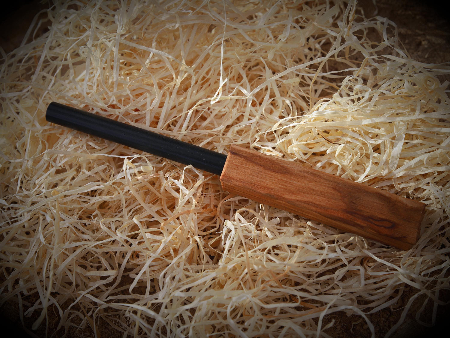 XXXL fire steel with beechwood handle