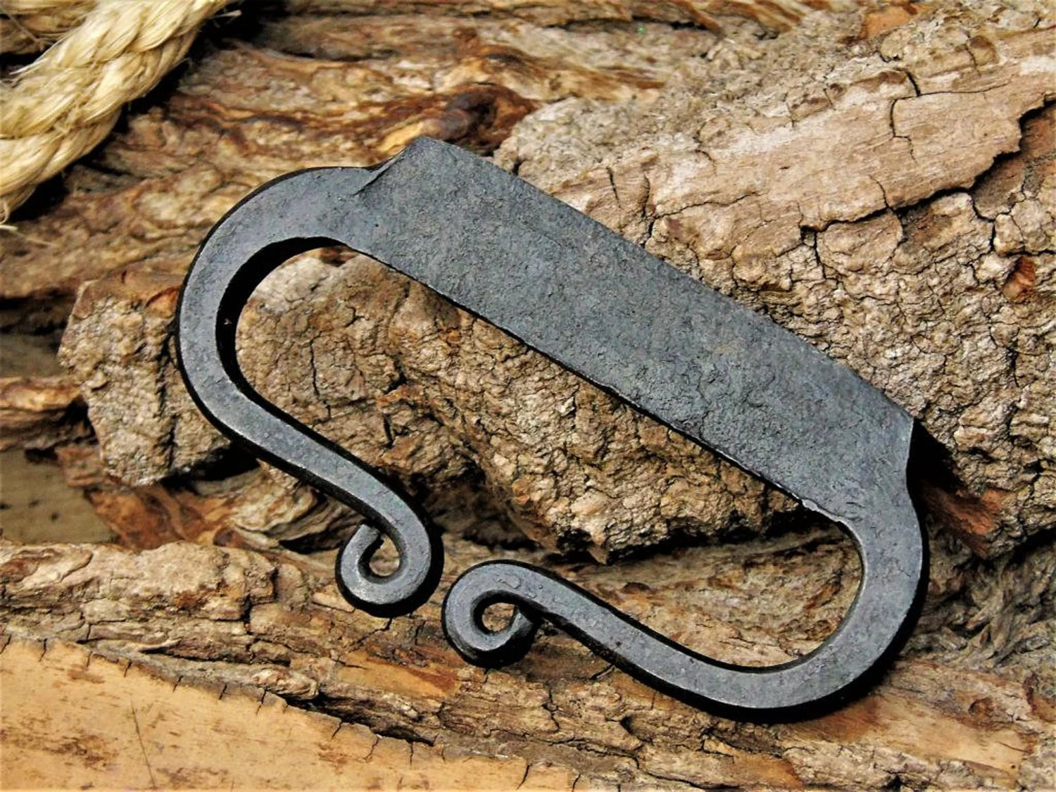Mini spark striker